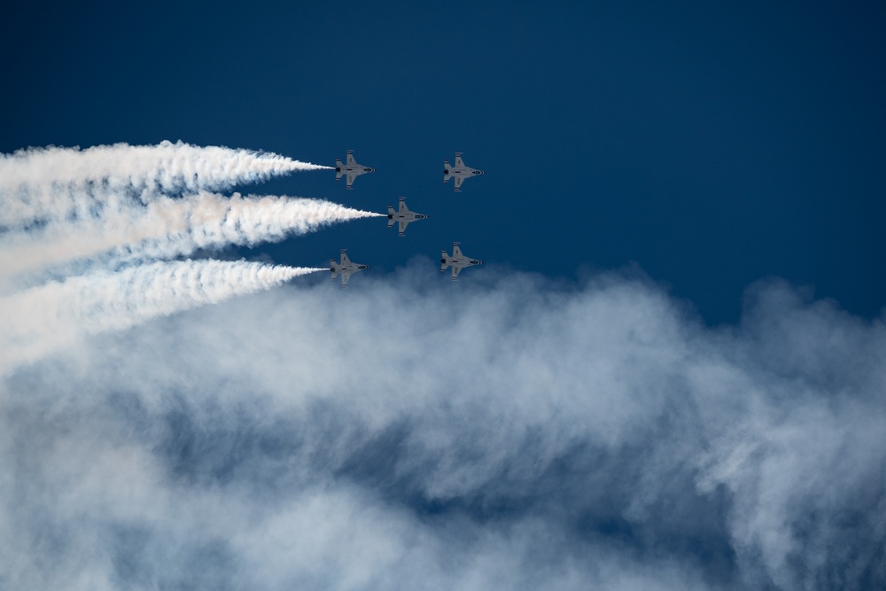 57th Wing leadership meets with Thunderbird team