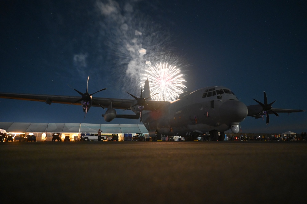 TLR hosts Thunder Over the Rock Night Show