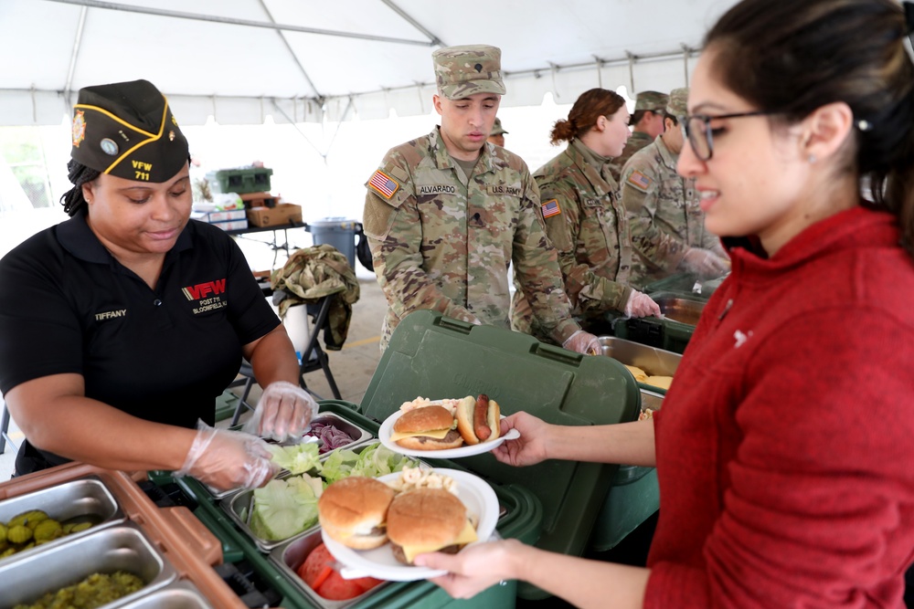 NJNG Soldiers and Airmen Help Homeless Veterans at North Jersey Stand Down