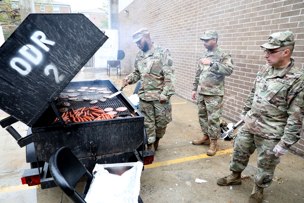 NJNG Soldiers and Airmen Help Homeless Veterans at North Jersey Stand Down