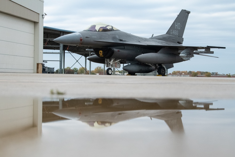 122nd Fighter Wing Celebrates F-16 Arrival