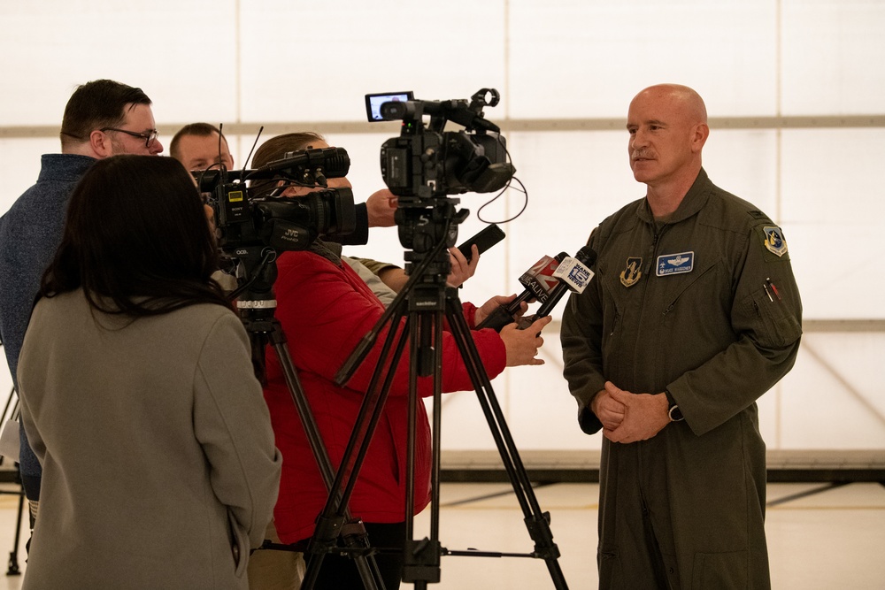 122nd Fighter Wing Celebrates F-16 Arrival