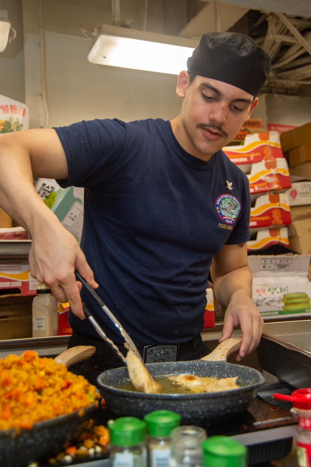 USS Ronald Reagan (CVN 76) hosts cooking competition