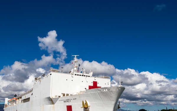 USNS Mercy Departs Pearl Harbor.