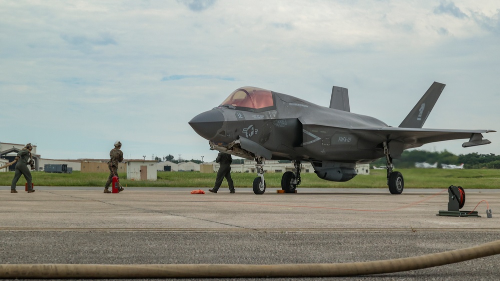 Resolute Dragon 23 FTX | 1st MAW, JGSDF conduct Expeditionary Aircraft Refueling Operations