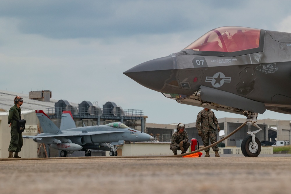 Resolute Dragon 23 FTX | 1st MAW, JGSDF conduct Expeditionary Aircraft Refueling Operations