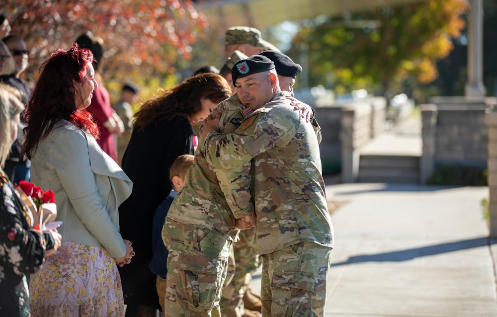 “Lightning Battalion” holds Relinquishment of Responsibility ceremony