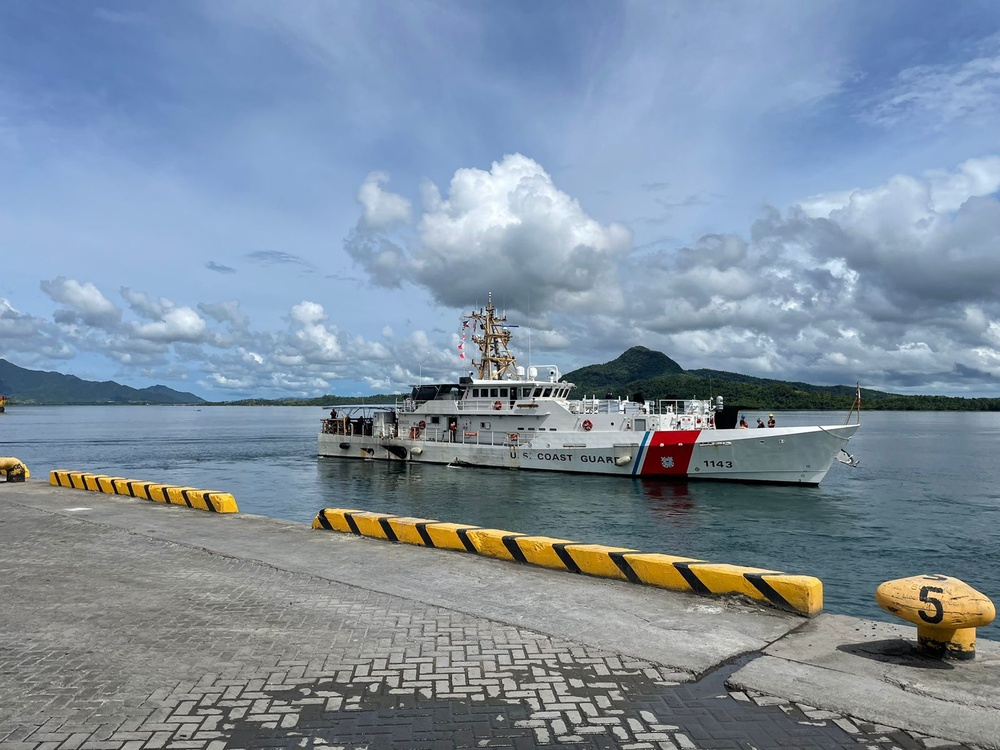 U.S. Coast Guard strengthens historic relationship with Philippines during landmark visit to Tacloban