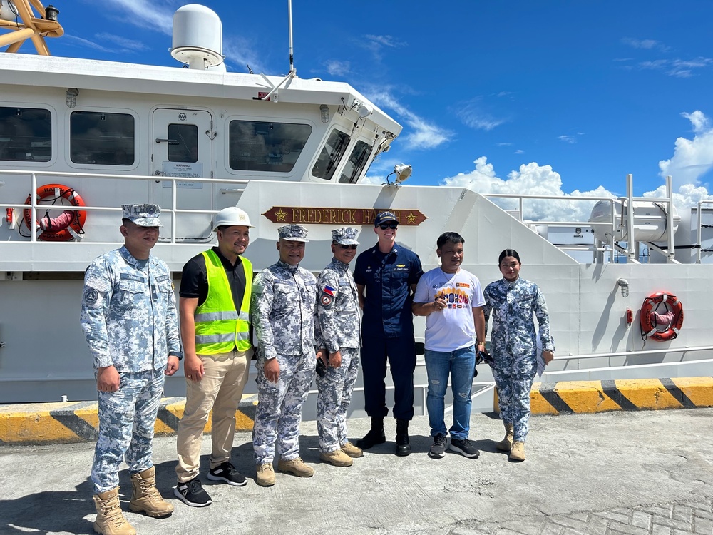 U.S. Coast Guard strengthens historic relationship with Philippines during landmark visit to Tacloban