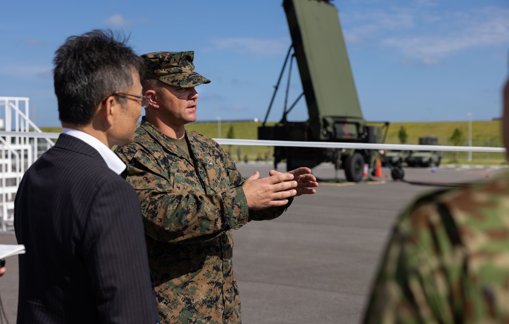 RD 23 FTX |  U.S. Marine Leaders meet with JGSDF Maj. Gen. Toshihoko Hirose