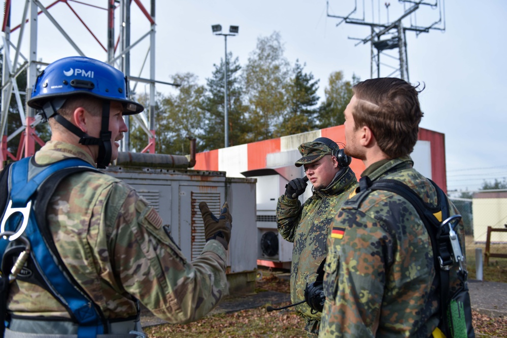 Joint operation removes obsolete radar equipment