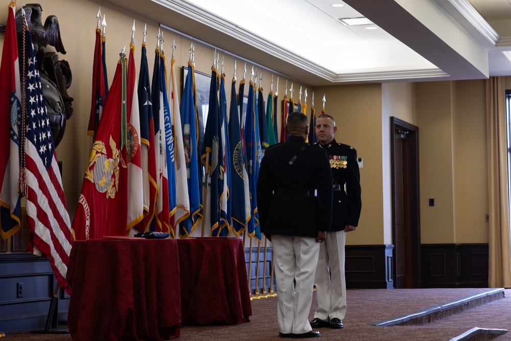 Fair Winds: Marine Corps Recruiting Command Chief of Staff Retires After 30 years of Service