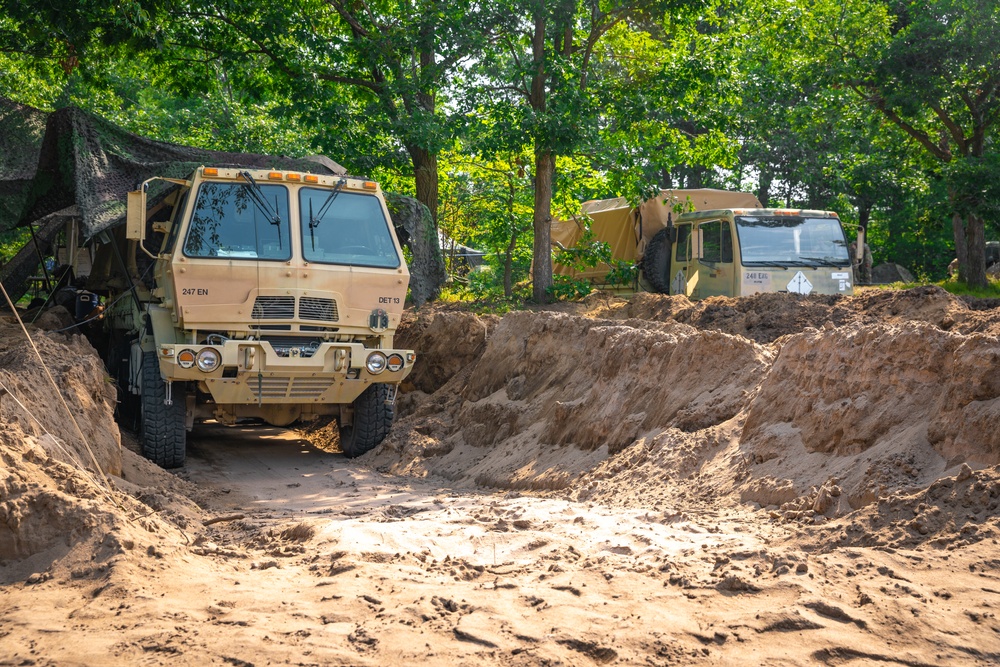 Connecticut National Guard Engineers Build Holding Area for Military Detainees.