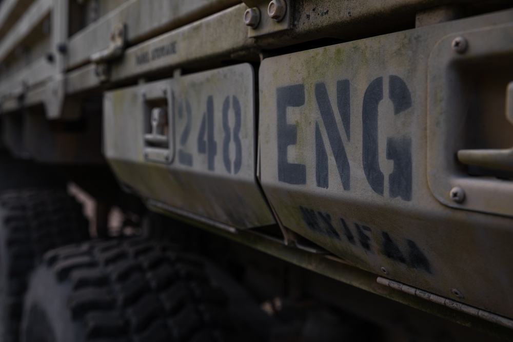 Connecticut National Guard Engineers Build Holding Area for Military Detainees.