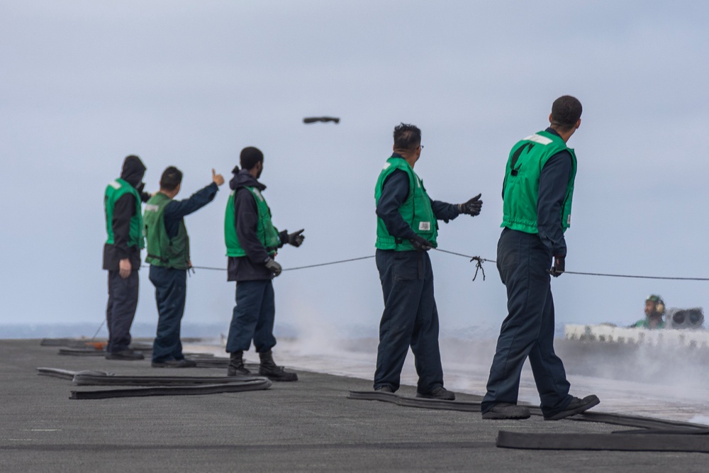 Abraham Lincoln conducts a boot shoot on the flight deck