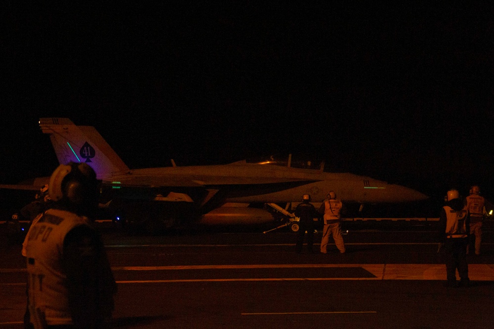 Abraham Lincoln conducts night time flight operations