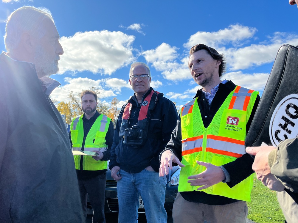 USACE Buffalo District speaks with deputy town supervisor during site visit