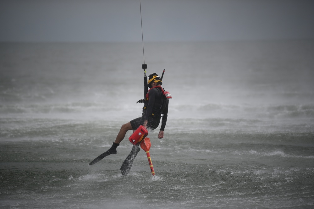 Coast Guard Station Milford Haven conducts hoist training with Air Station Elizabeth City