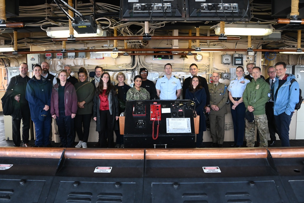 Coast Guard Cutter Healy gives tours in Copenhagen