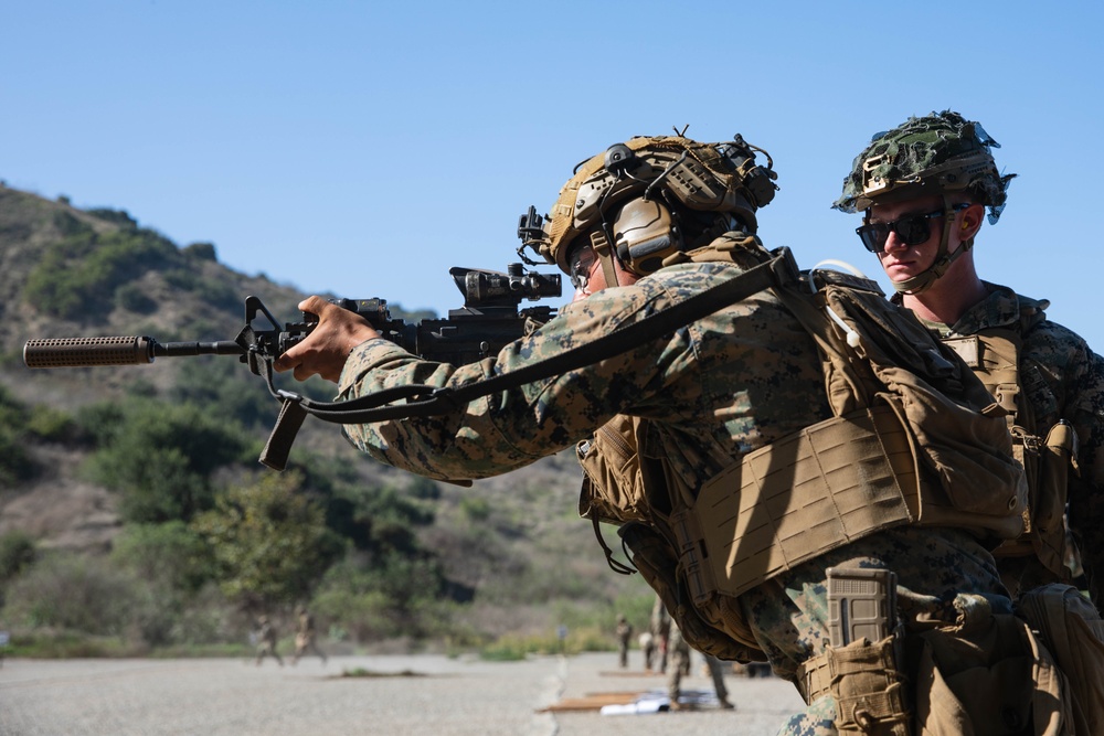 1st CEB evaluates Marines during annual sapper competition