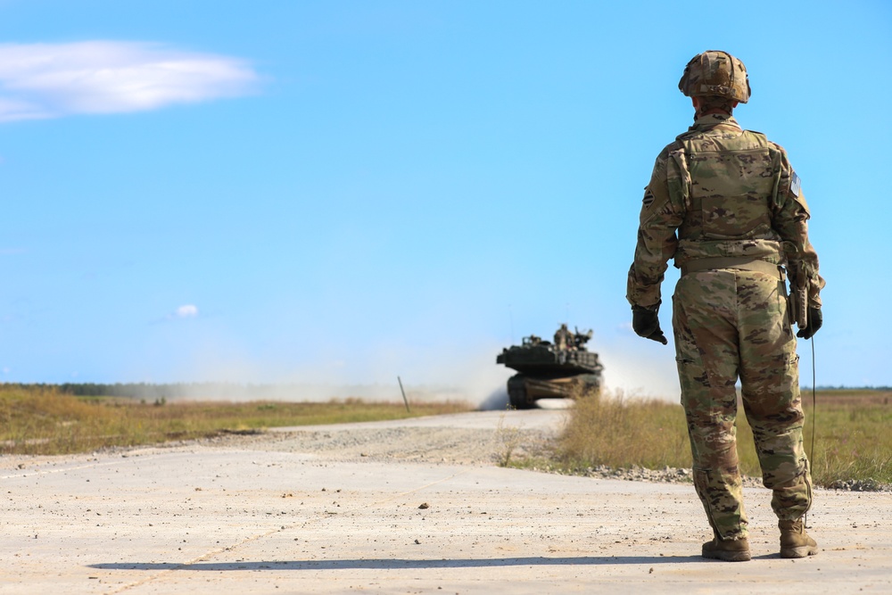 3-69 AR 3ID Soldiers Execute Tank Gunnery Table VI