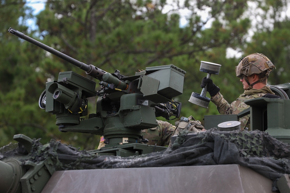 3-69 AR 3ID Soldiers Execute Tank Gunnery Table VI