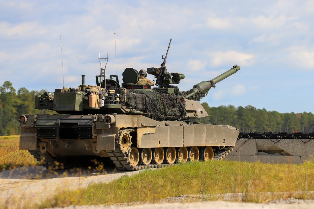 3-69 AR 3ID Soldiers Execute Tank Gunnery Table VI