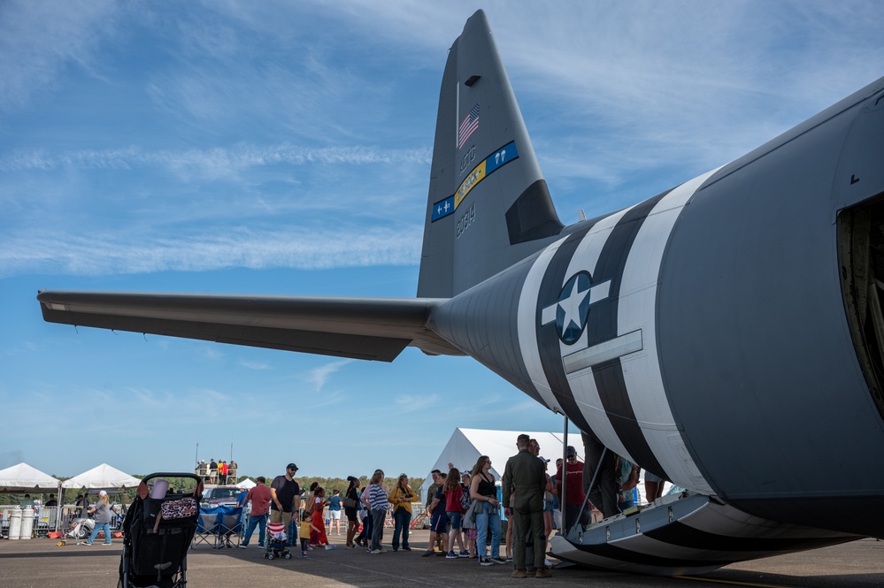 DVIDS News Thunder Over the Rock Air Show at LRAFB soars to new heights