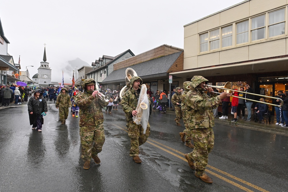 11th Airborne Division helps celebrate Alaska Day