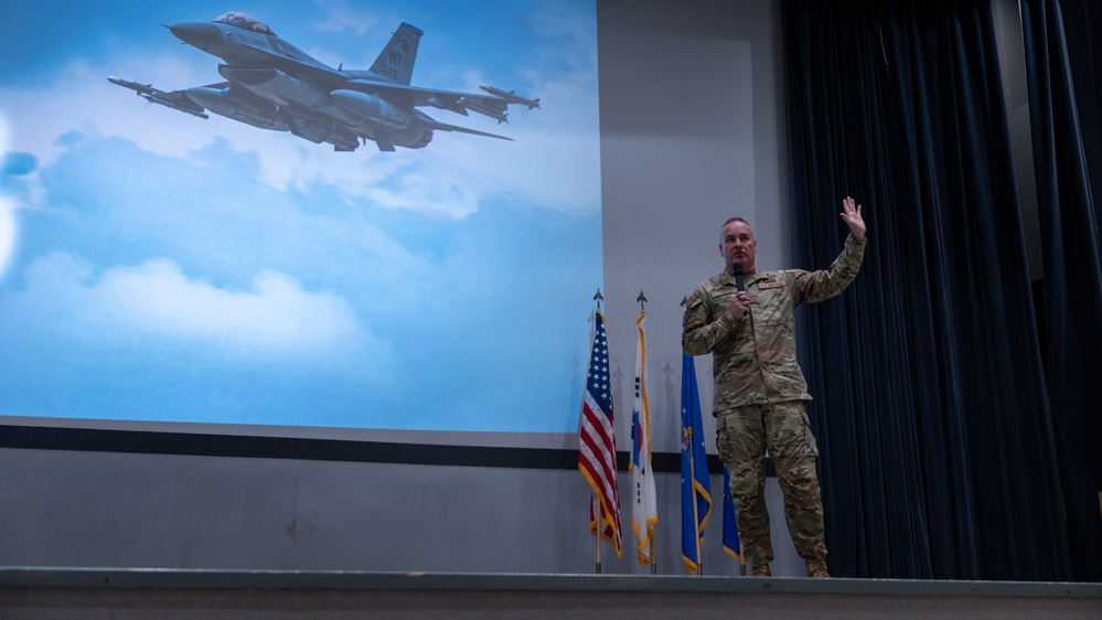 Pacific Air Forces Commander visits Osan warriors > Pacific Air Forces >  Article Display