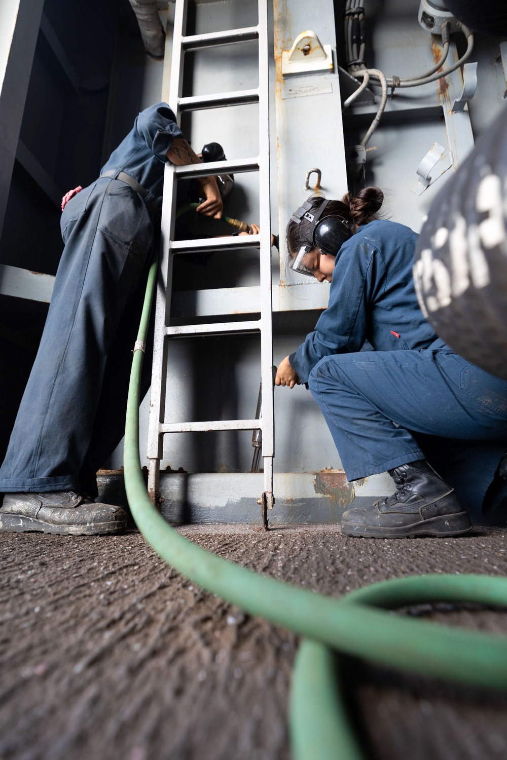 USS Bataan Deck Department Hard At Work