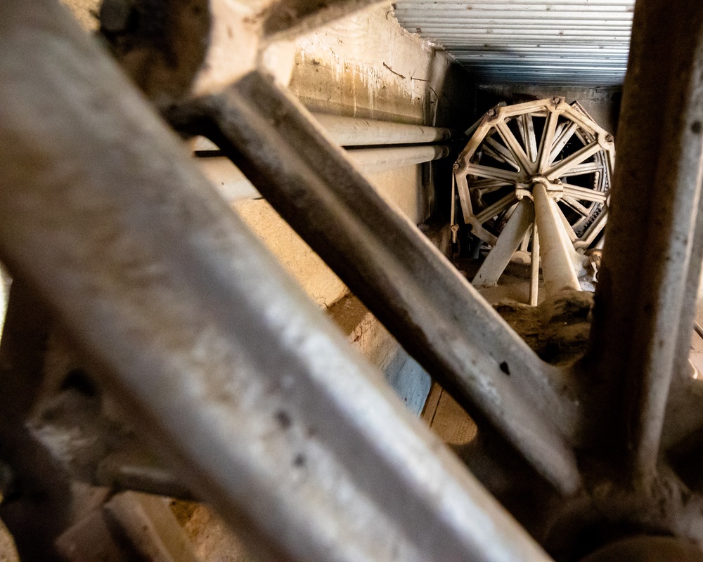 D.C. Drift Team Maintains Waterways and Century-Old Tidal Basin Gates