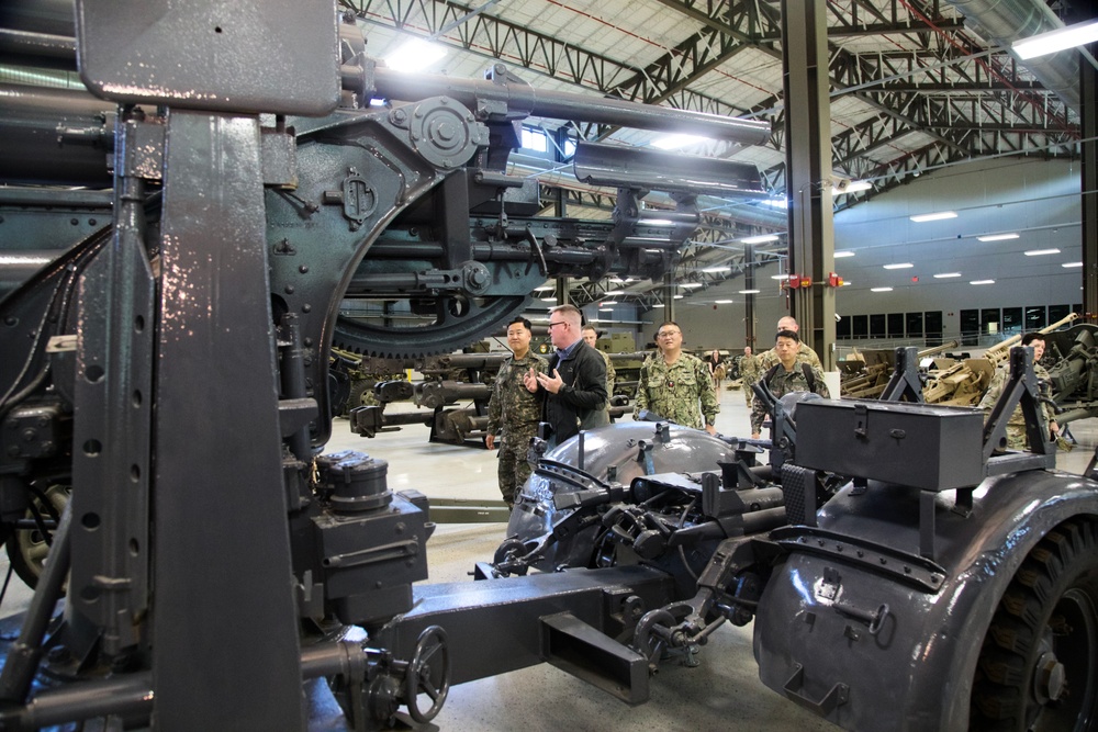 Maj. Gen. Soon Gun Choi visits Fort Gregg-Adams