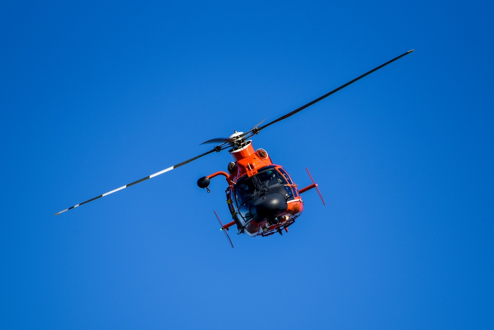 Coast Guard enforces safety zone, participates in Jacksonville Sea and Sky Air Show