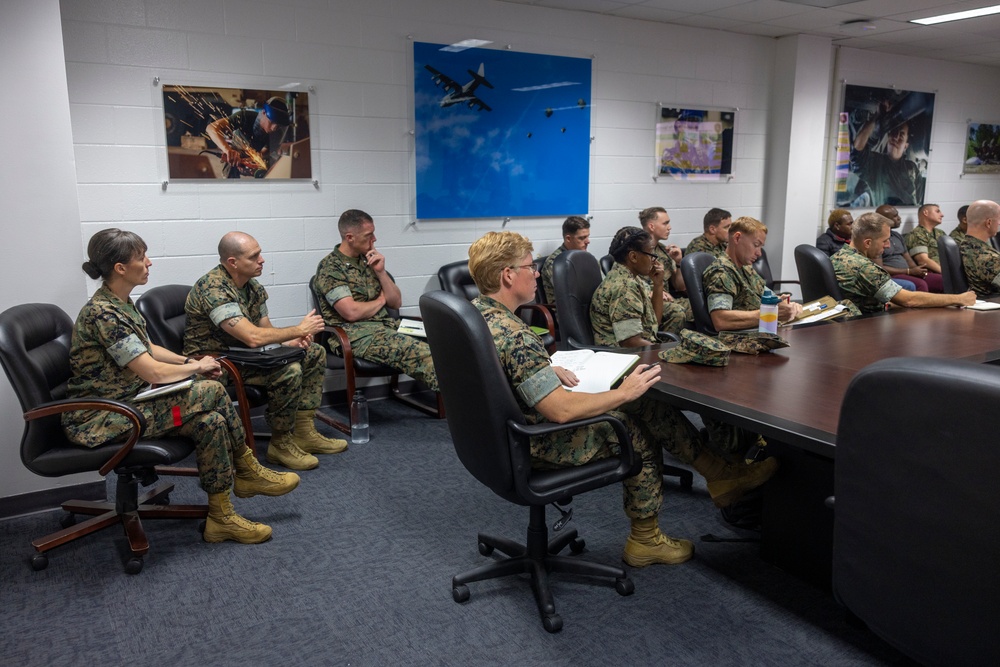 2nd Marine Logistics Group Leaders Discuss Electromagnetic Spectrum Capabilities