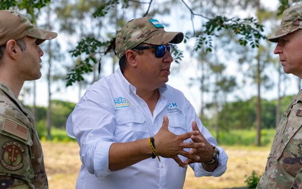 SOUTHCOM supports local Honduras students