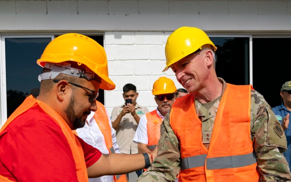 SOUTHCOM supports local Honduras students