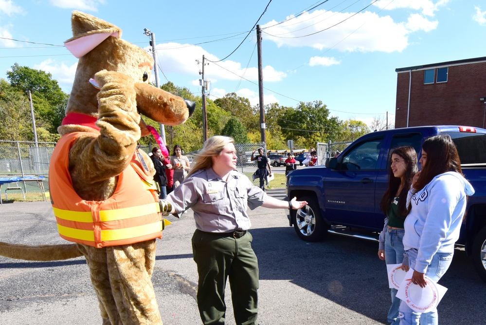 Employees share career crafts with students for Tennessee STEAM Festival