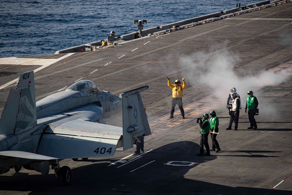 Abraham Lincoln conducts flight operations