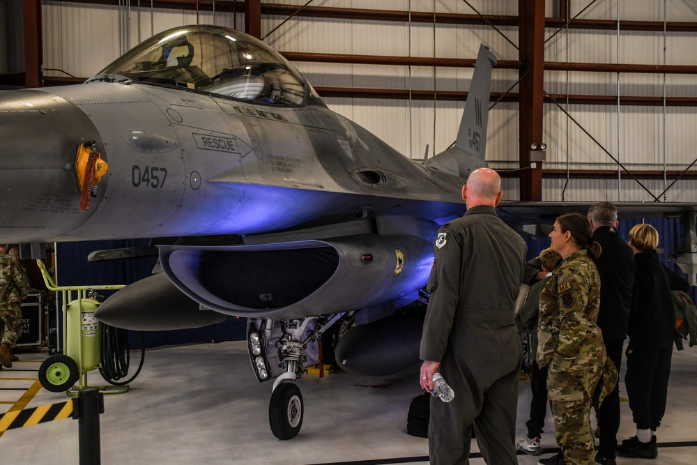 122nd Fighter Wing welcomes F-16 Fighting Falcon