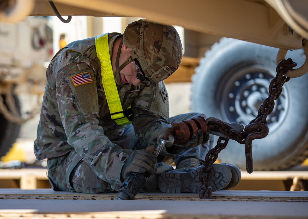 Ivy Soldiers conduct Railhead Operations