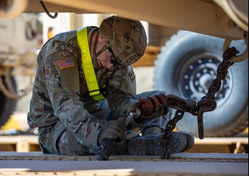 Ivy Soldiers conduct Railhead Operations