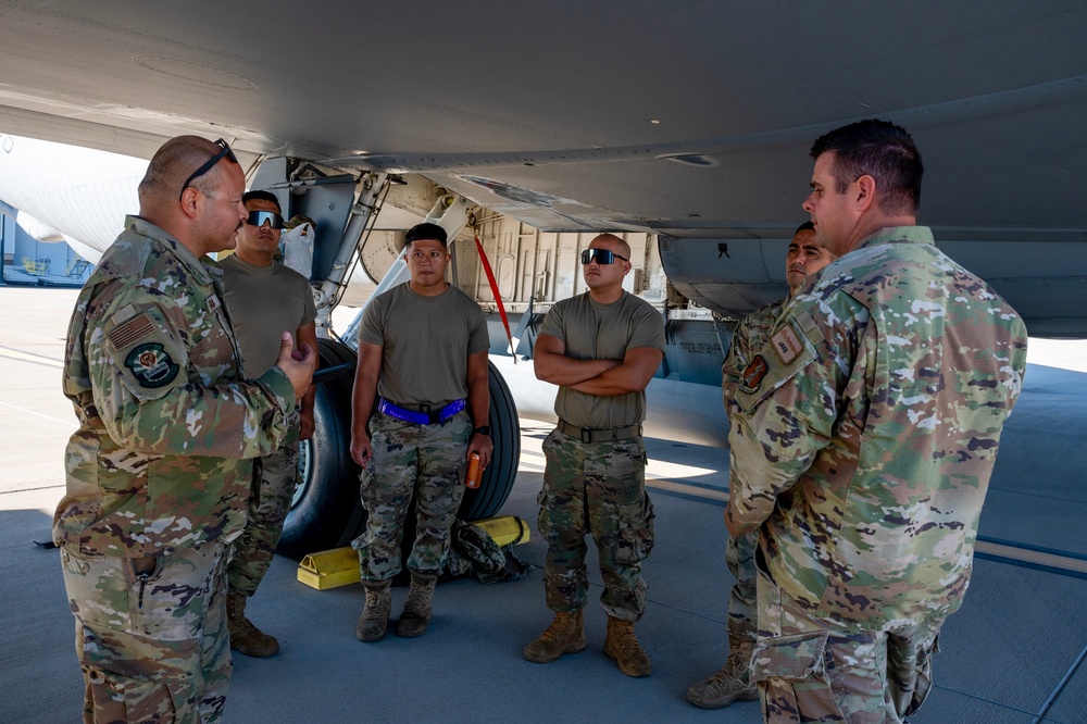 Hawaii ANG Airmen Ignite the way with First-Ever KC-135 Hot Refuel Training
