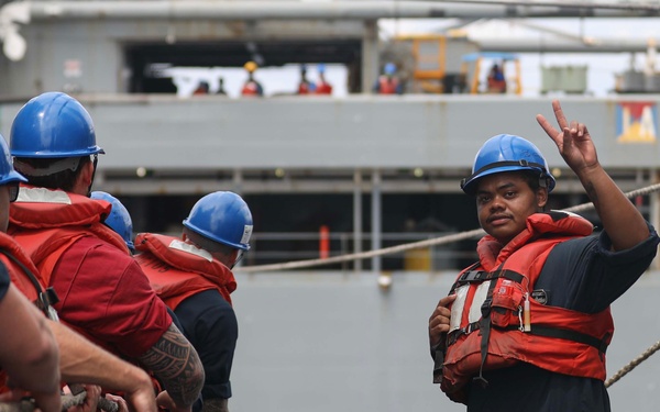 USS Dewey (DDG 105) Conducts Underway Replenishment with USNS Big Horn (T-AO 198) While Operating in the South China Sea