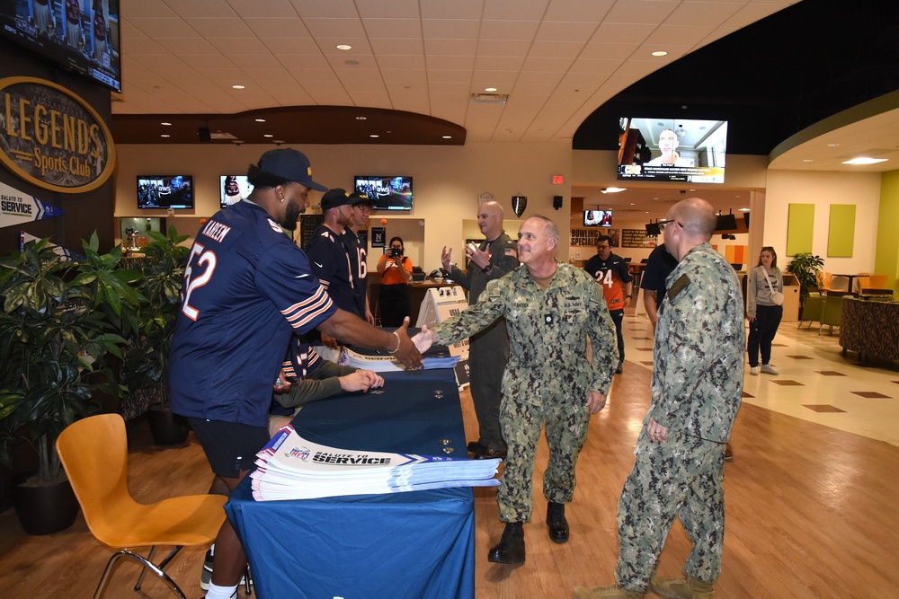 Chicago Bears Visit Great Lakes
