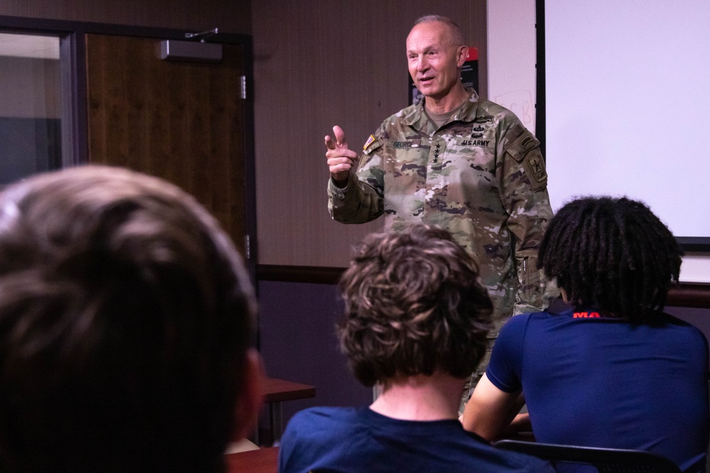 Chief of Staff of the Army Visits Naval Air Station Joint Reserve Base New Orleans