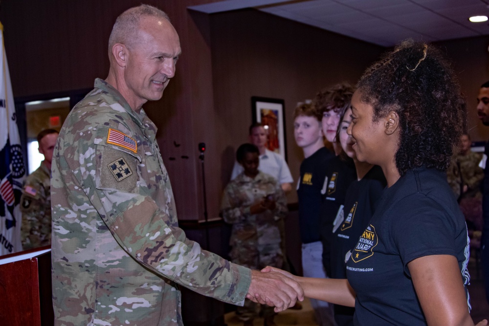 Chief of Staff of the Army Visits Naval Air Station Joint Reserve Base New Orleans