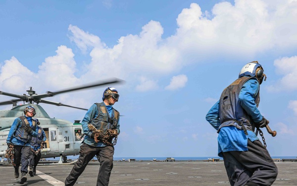 USS Carter Hall Conducts Flight Operations