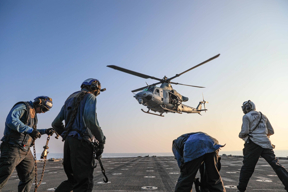 USS Carter Hall (LSD 50) Conducts Flight Operations in the Gulf of Aden, Oct. 23, 2023