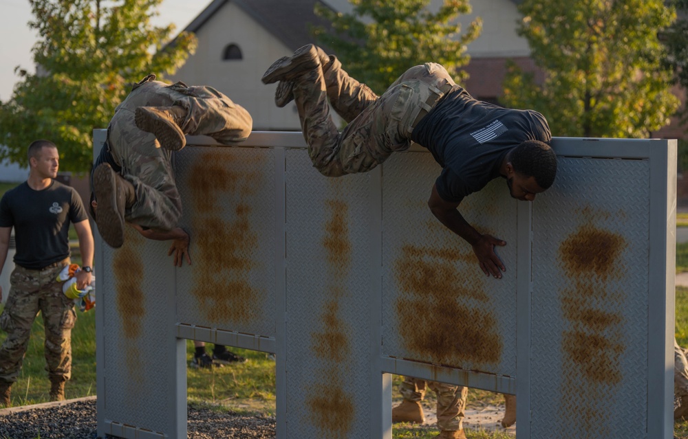 “Devil's Strike Hold&quot; Obstacle Course